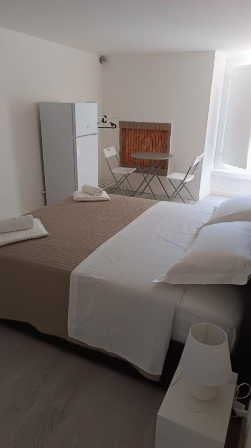 Di Fronzo Guest House T Triggiano Exterior foto