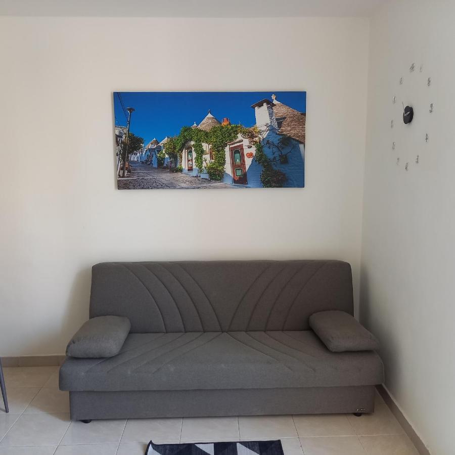 Di Fronzo Guest House T Triggiano Exterior foto